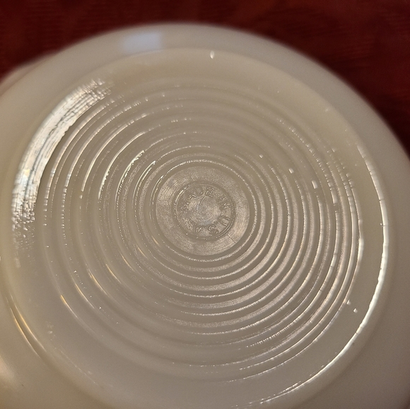 1950's Opal Glass Bowl 'Princess Swirl' - Picture 7 of 7